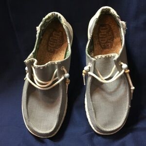 Hey Dude Women’s Size 8